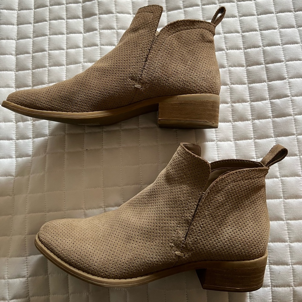 Dolce vita ankle boots